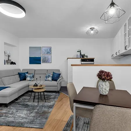 Hidden Garden , Stylish In Old Town アパート マカルスカ