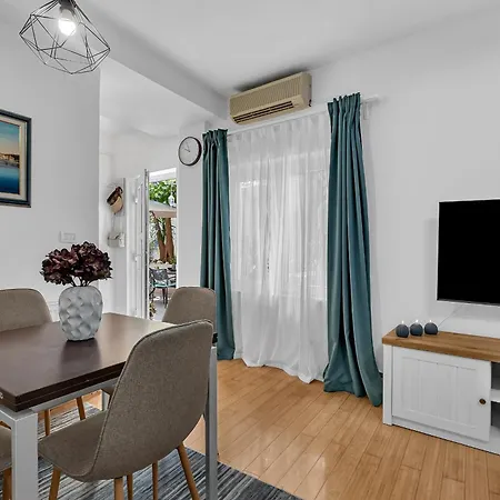 アパート Hidden Garden , Stylish In Old Town マカルスカ